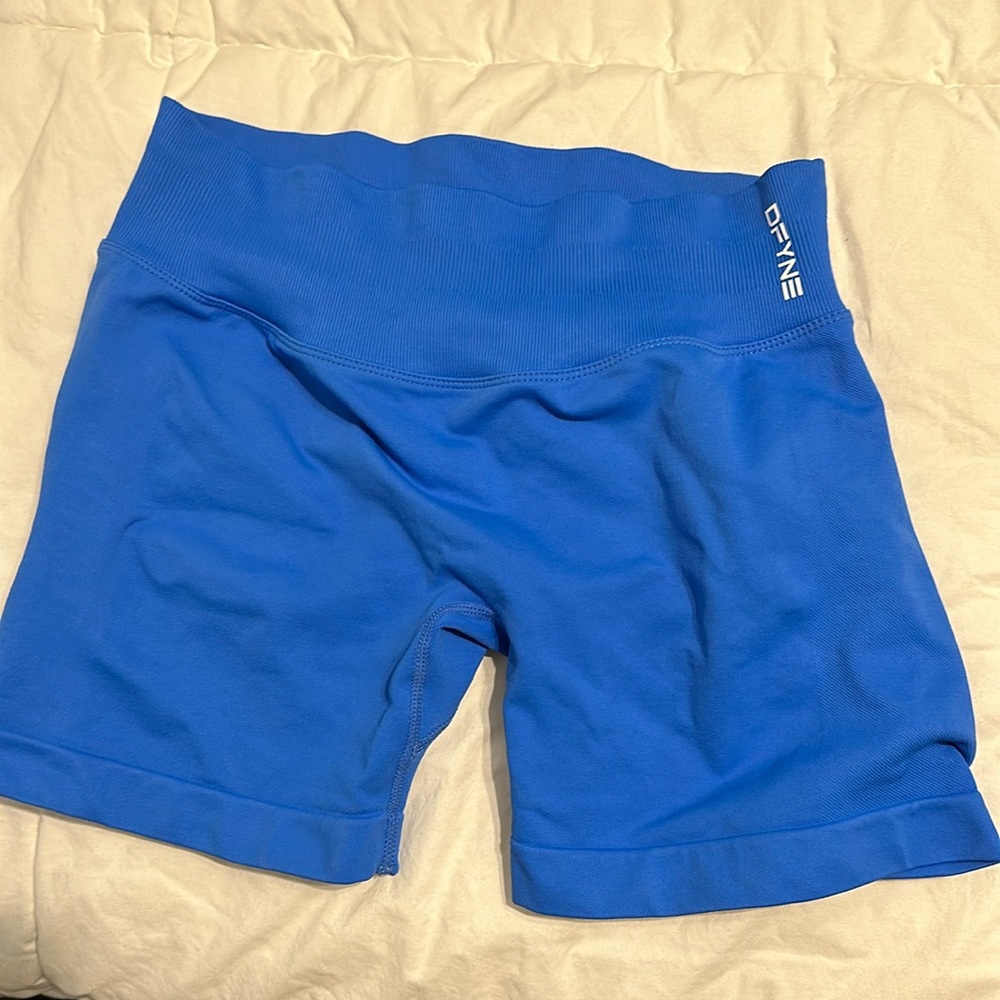Size medium Dfyne shorts